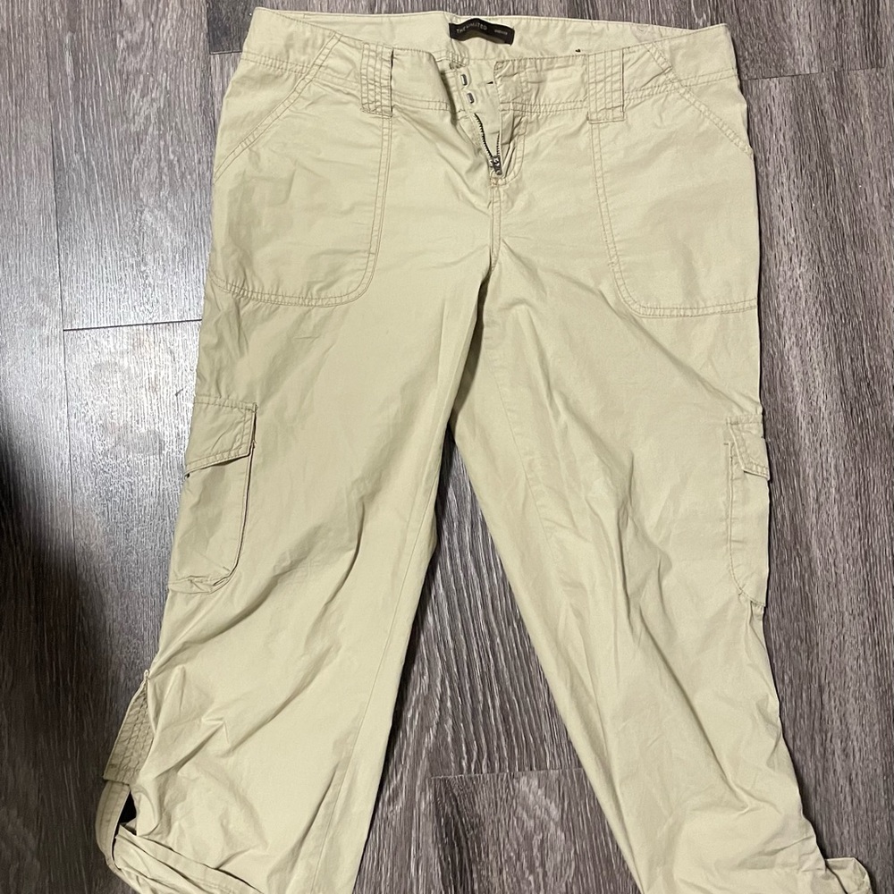 Women's Cargo/Capri Pants